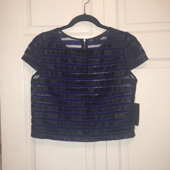 Guess Tops - Guess Striped Crop Top Guess Tops - Guess Striped Crop Top